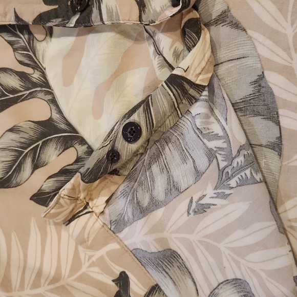 PANAMA Jack Tan & Green Leaf Print Button-Up Shirt - Picture 5 of 6